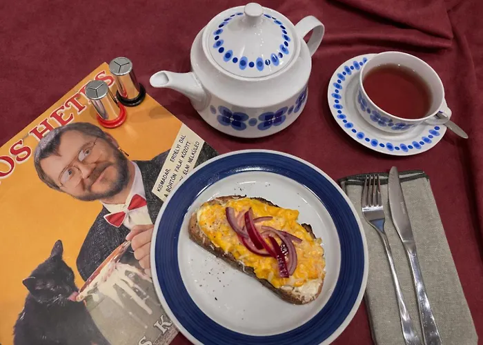 East-west Boutique Отель