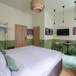 Hotel East-west Boutique 3*
