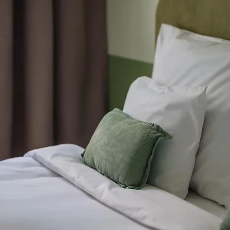 East-west Boutique Hotel 3*