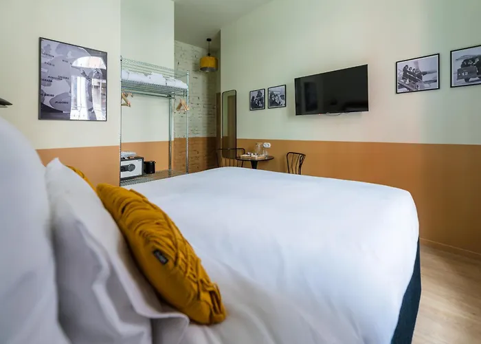 East-west Boutique 3* Budapest